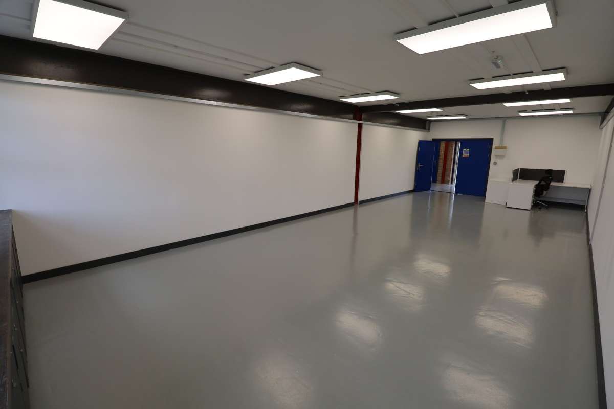 Industrial Unit in Leicester - photo 3