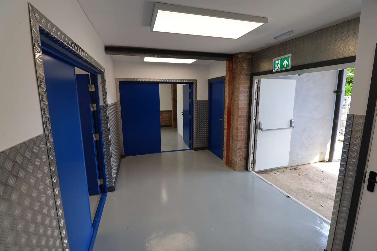 Industrial Unit in Leicester - photo 4