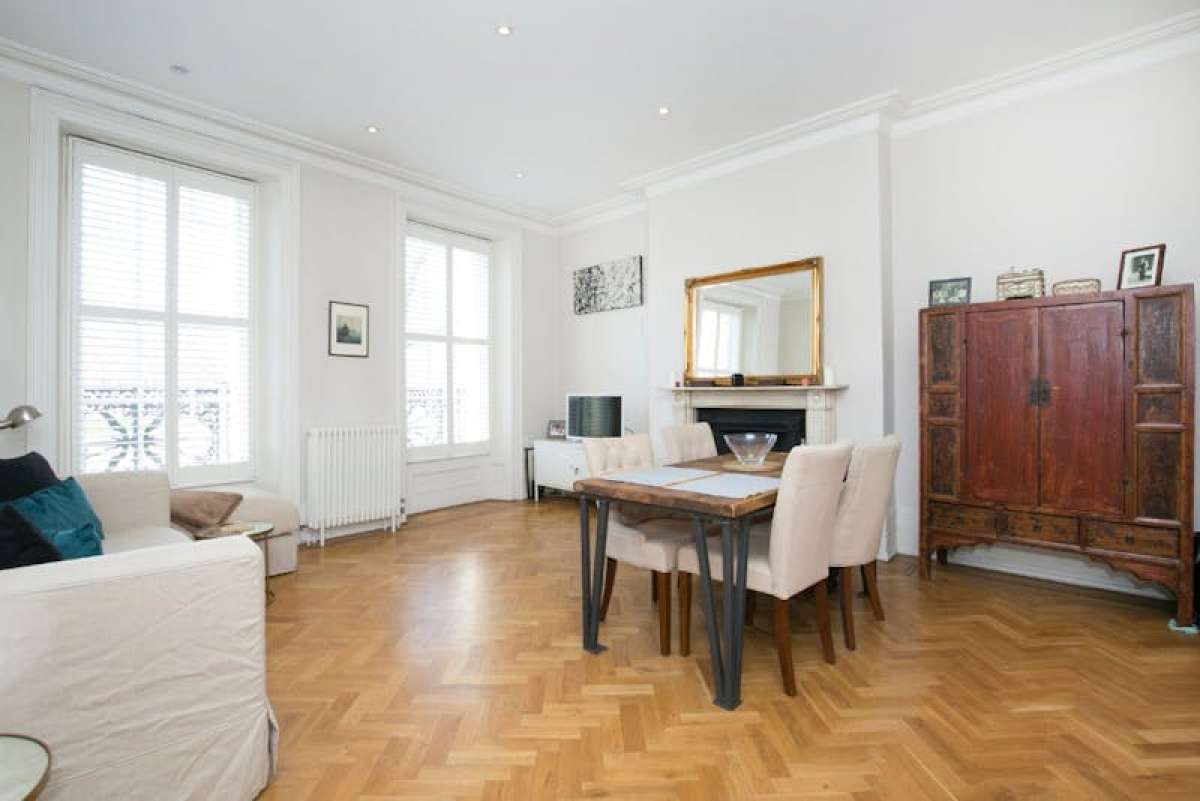 Investment in London - photo 4