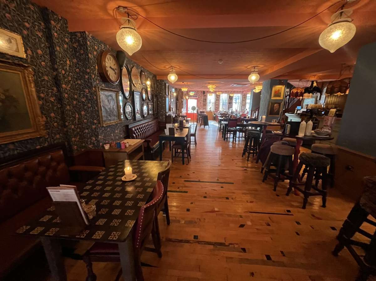 Retail/Shop in New Milton - photo 3