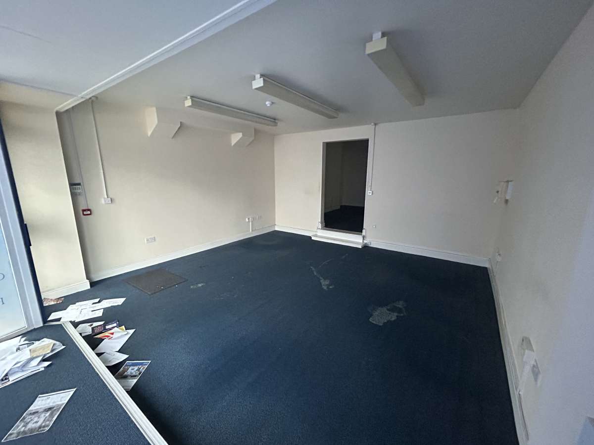 Investment in Leicester - photo 2