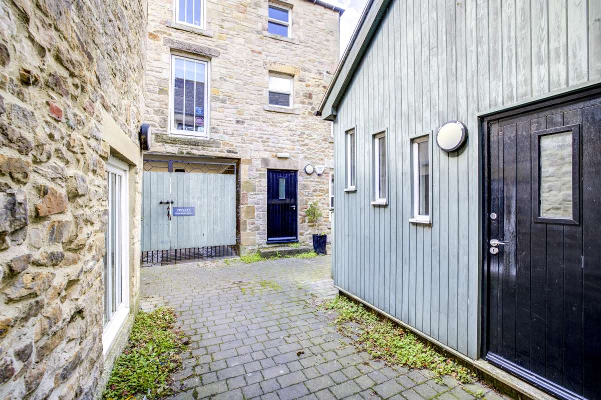 Investment in Corbridge - photo 3