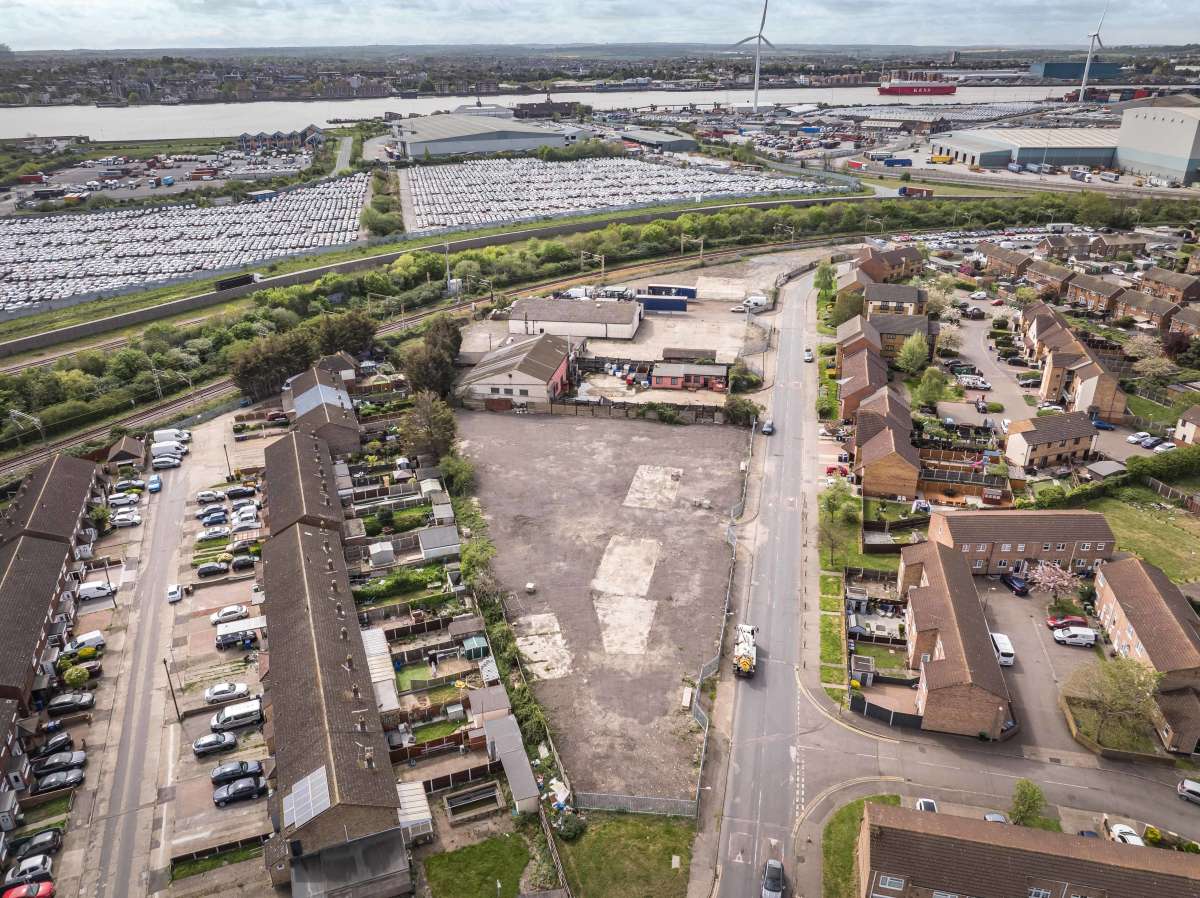 Investment in Essex - photo 3
