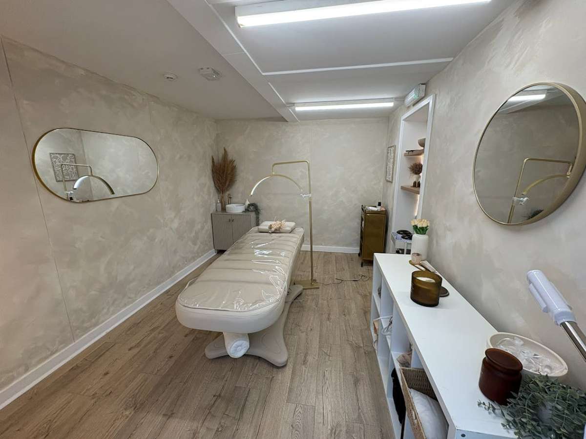 Investment in Wimborne Minster - photo 4