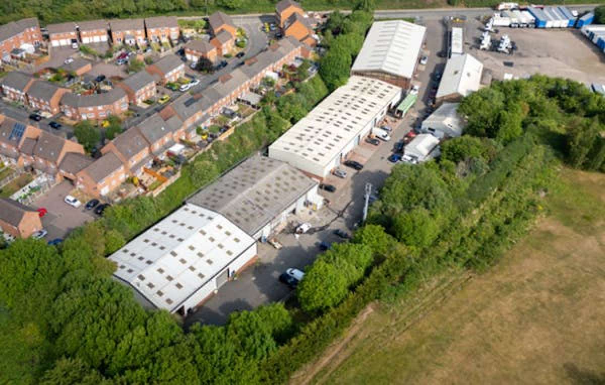 Investment in Rowley Regis - photo 4