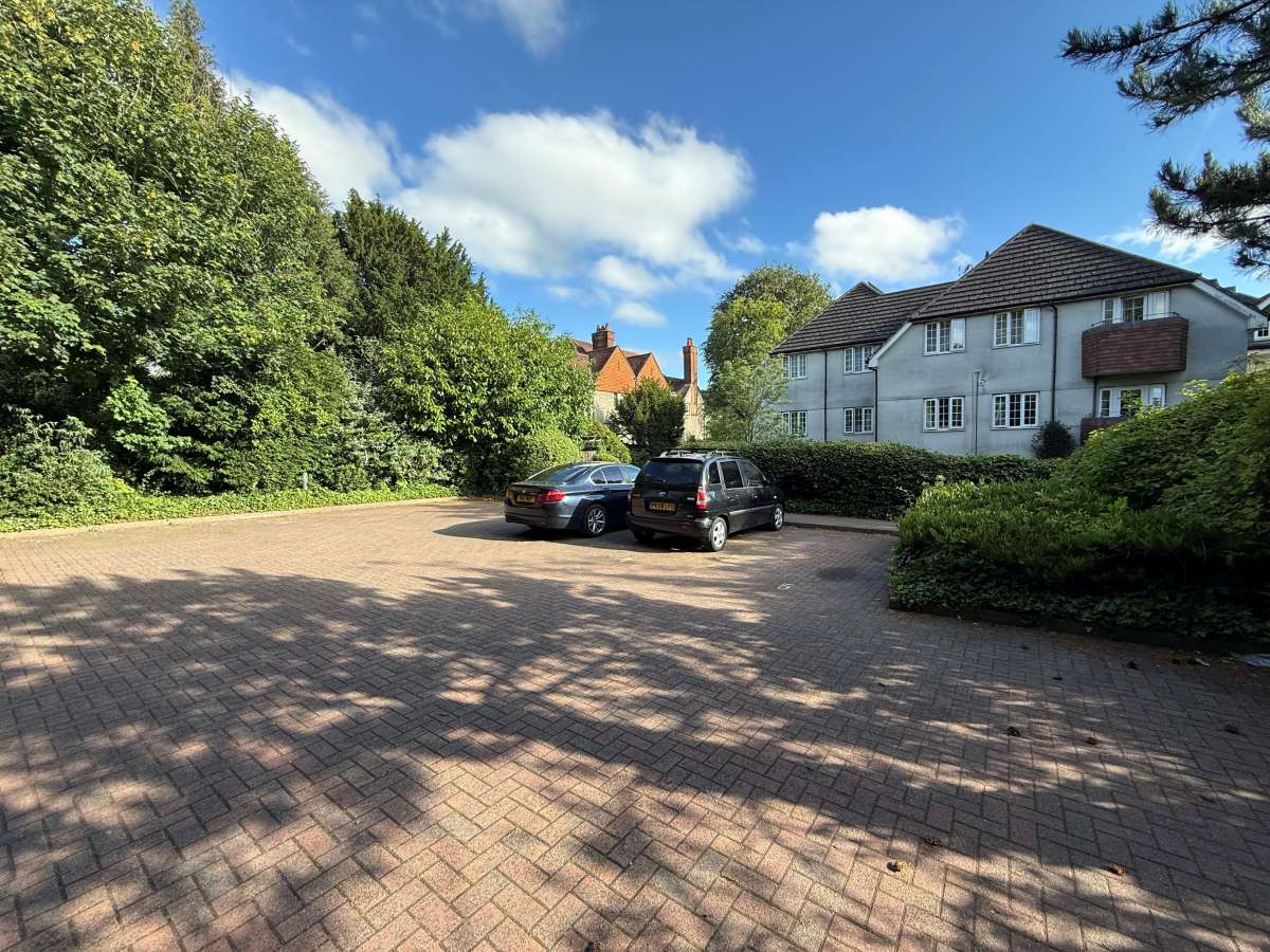 Investment in South Croydon - photo 4