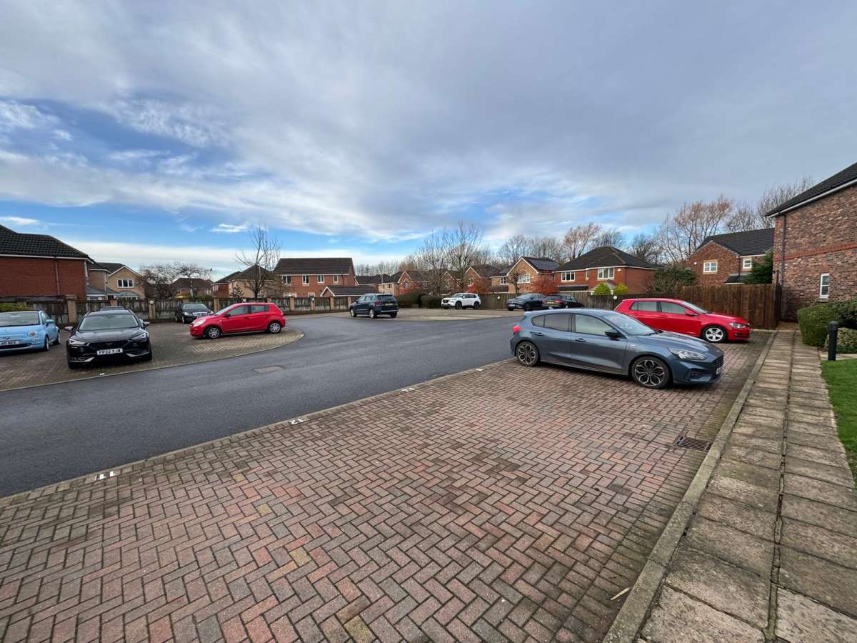 Investment in Middleton St. George - photo 4