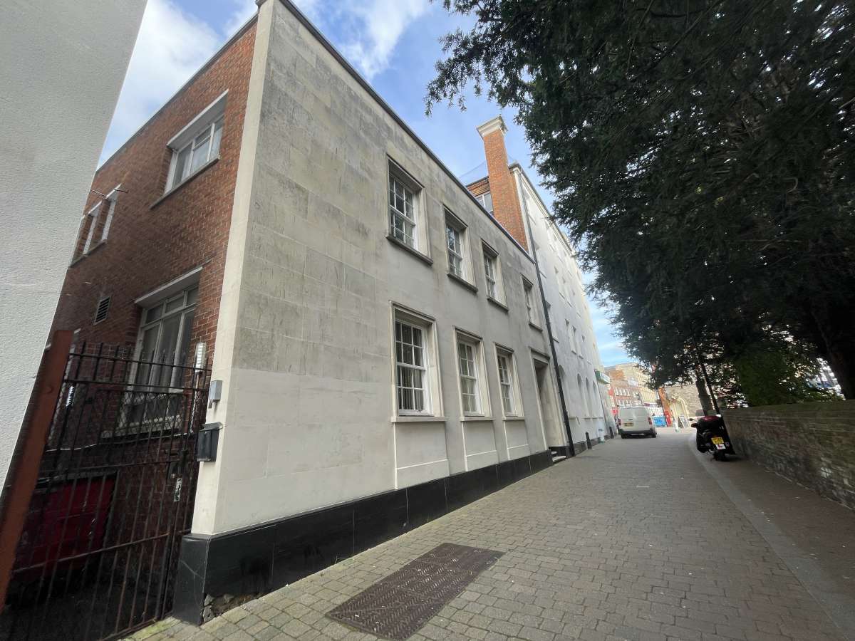 Investment in Newbury - photo 2