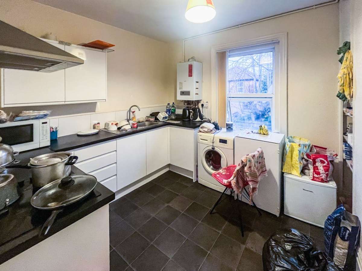 Investment in Bournemouth - photo 3