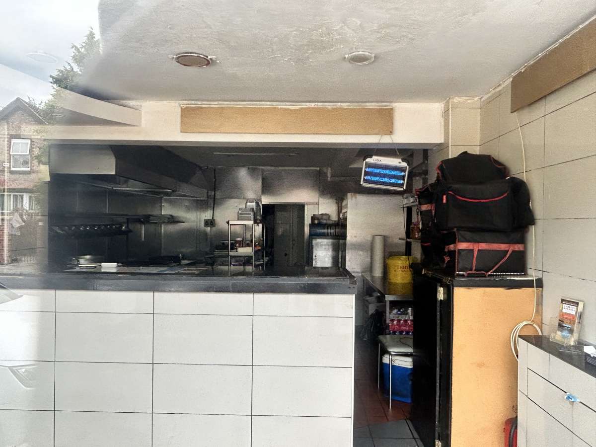 Investment in Northenden - photo 3