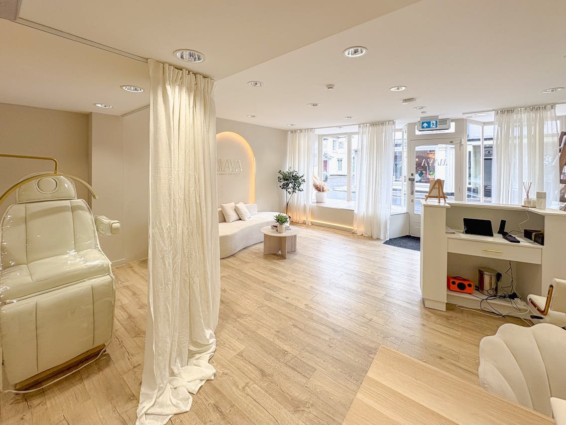 Investment in Wimborne Minster - photo 3