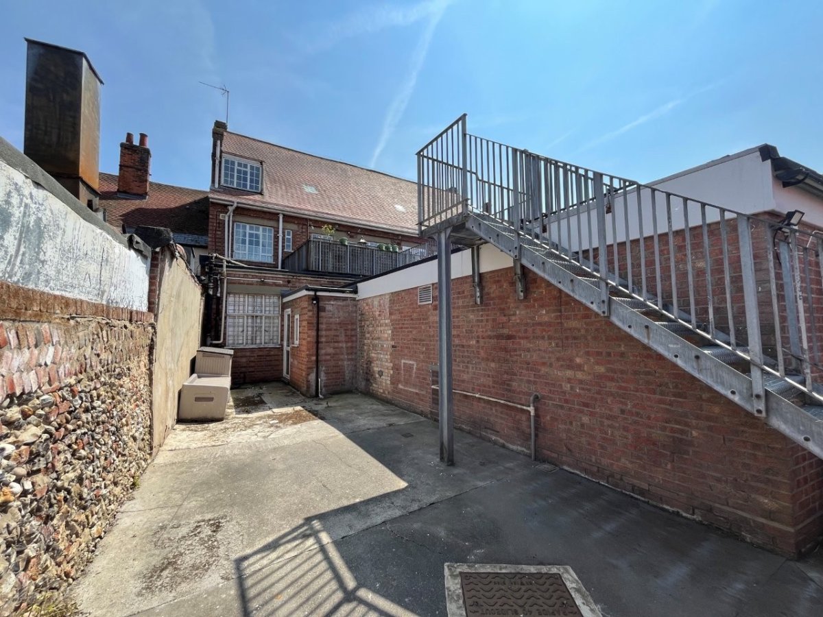 Investment in Halstead - photo 3