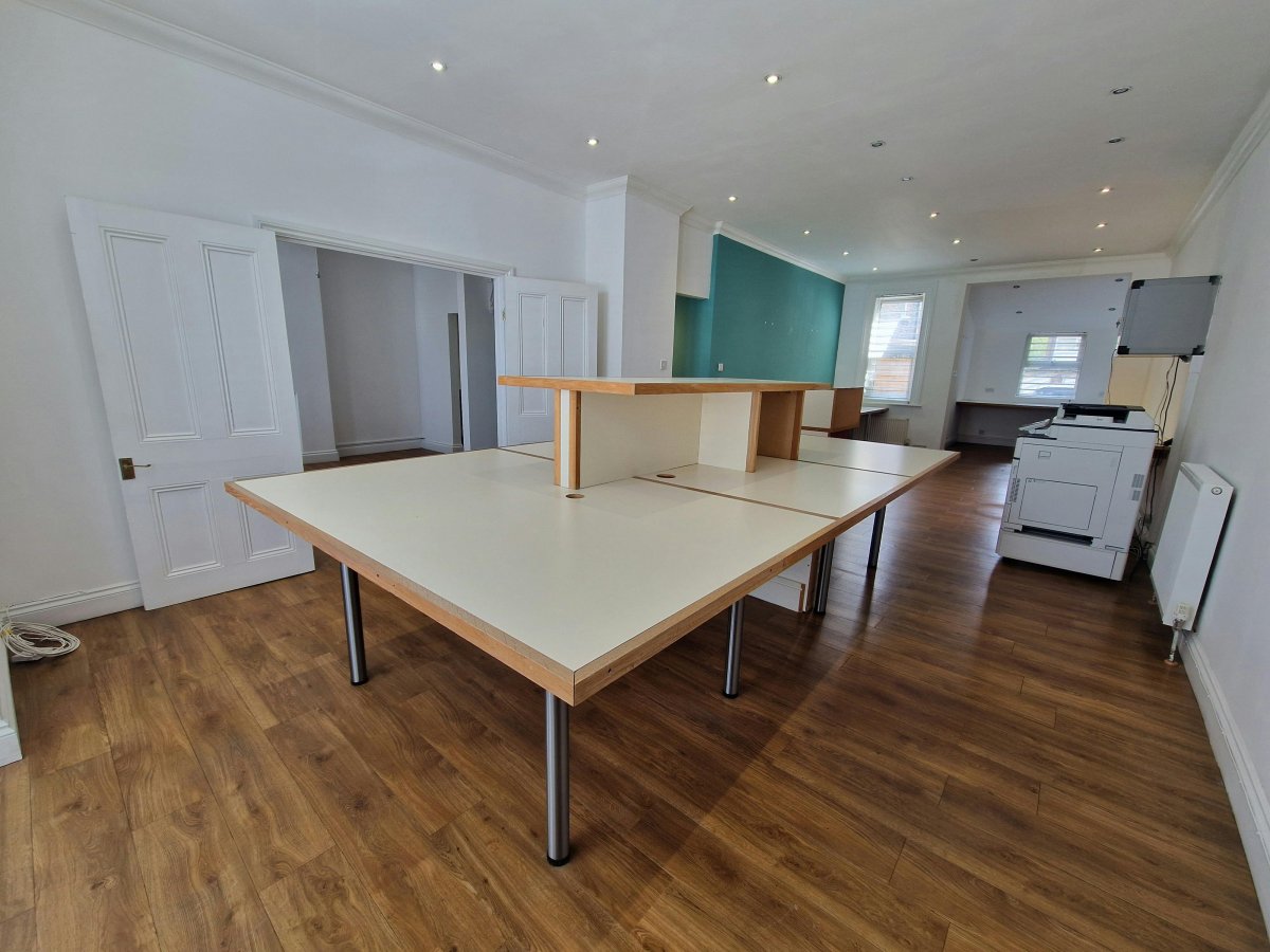 Investment in Portsmouth - photo 3