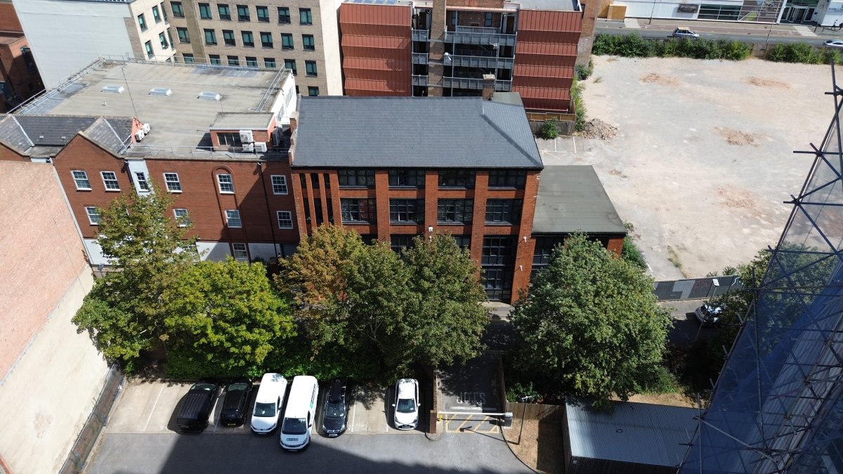 Investment in Leicester - photo 2