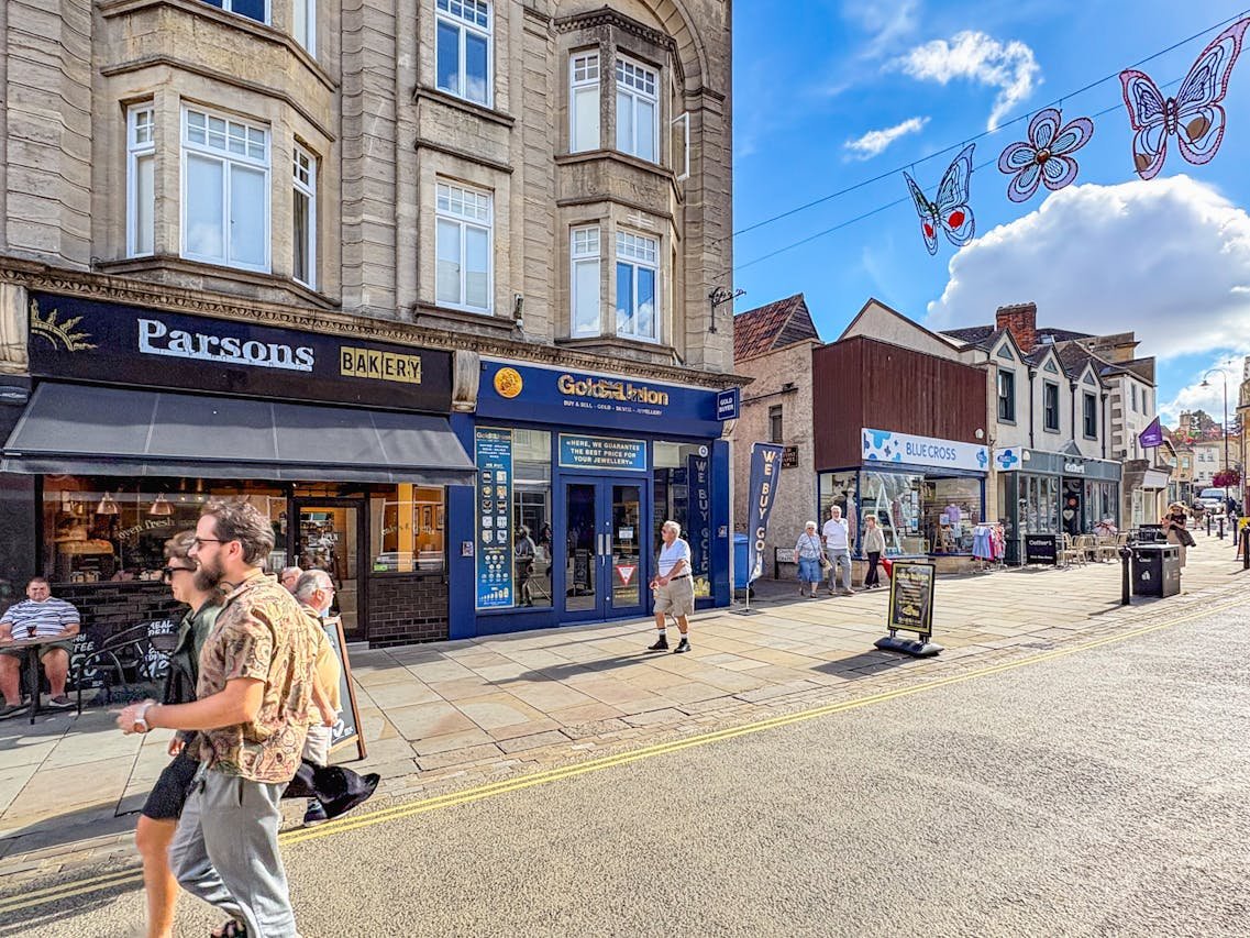 Investment in Chippenham - photo 3