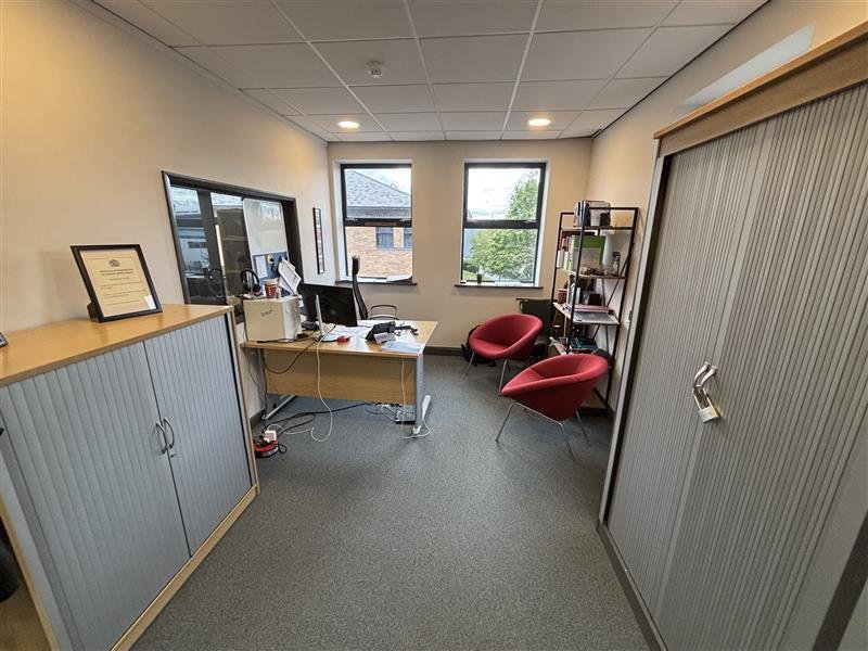 Investment in Garforth - photo 3