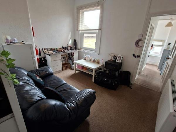 Investment in Bedford - photo 4