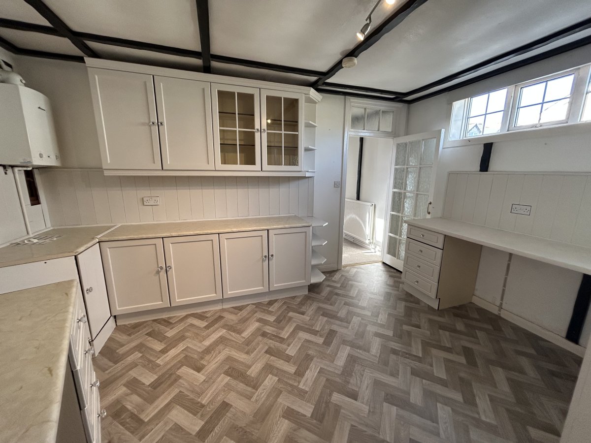Investment in Budleigh Salterton - photo 3