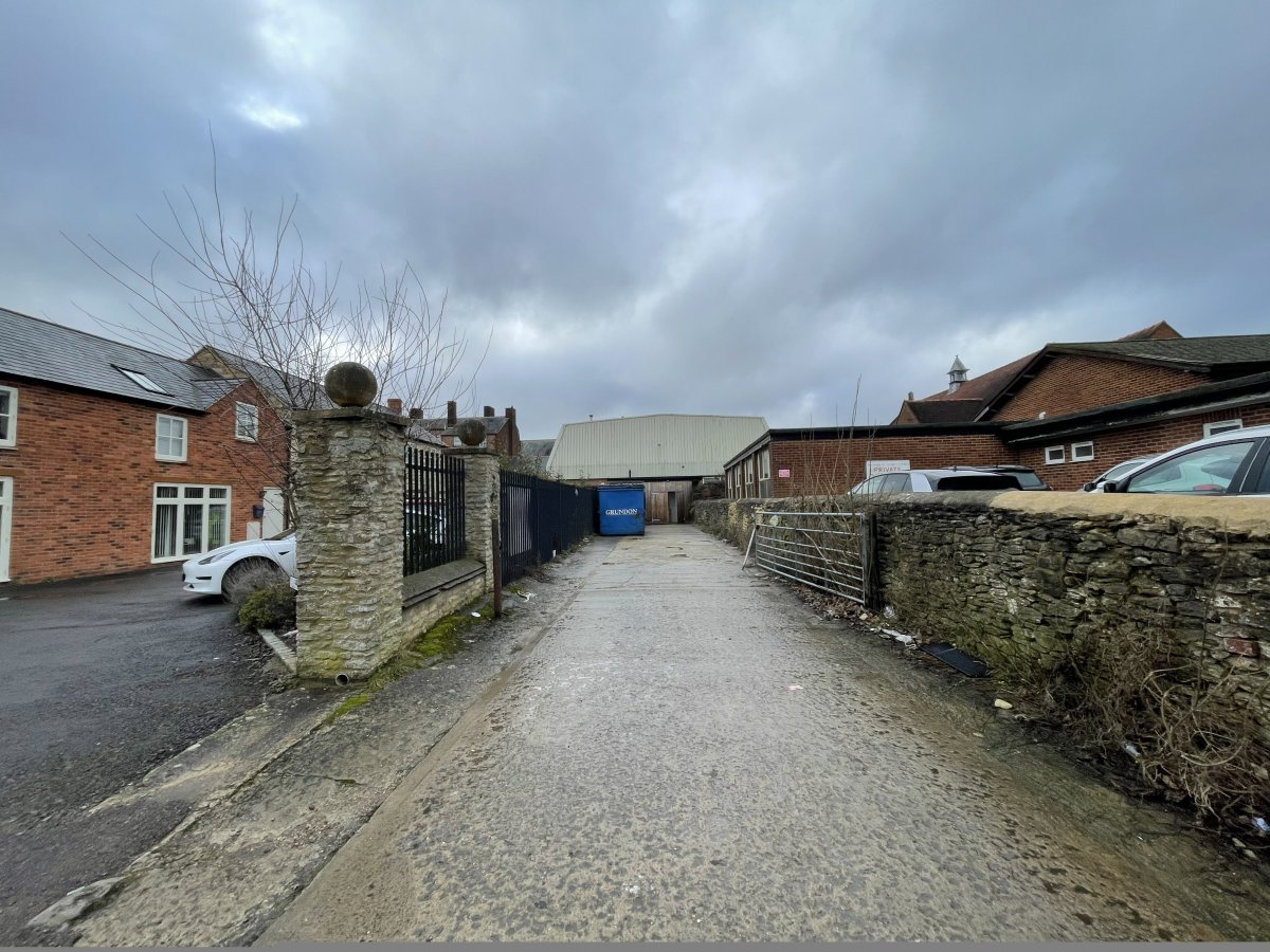 Investment in Bicester - photo 2