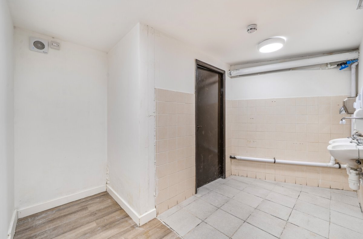Investment in St Austell - photo 4