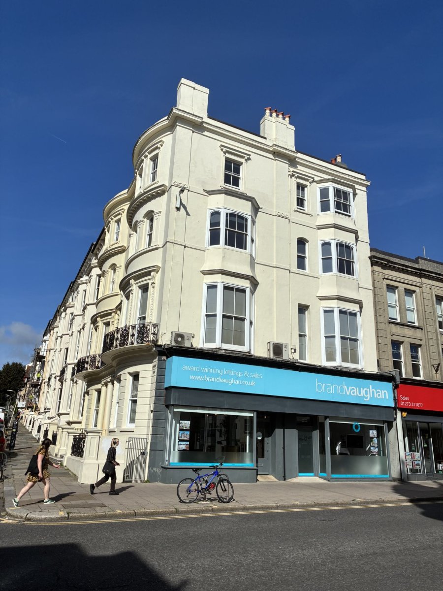 Investment in Hove - photo 2