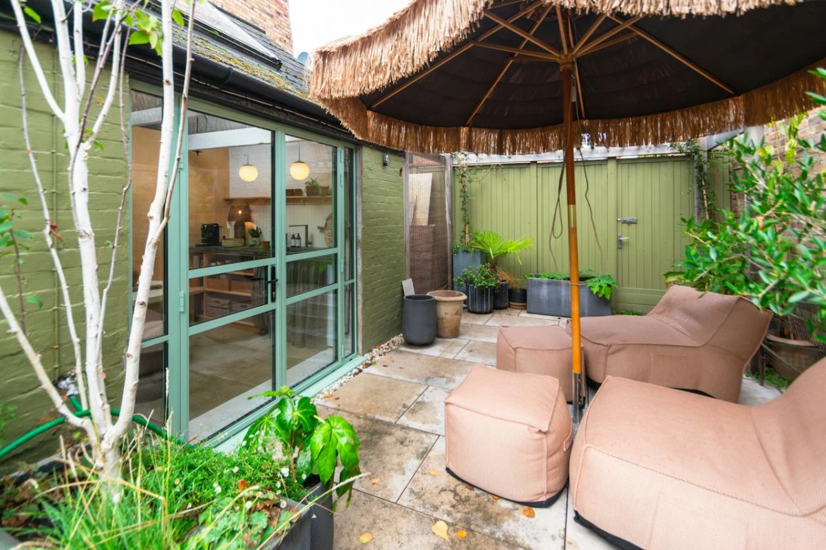 Investment in Poole - photo 4