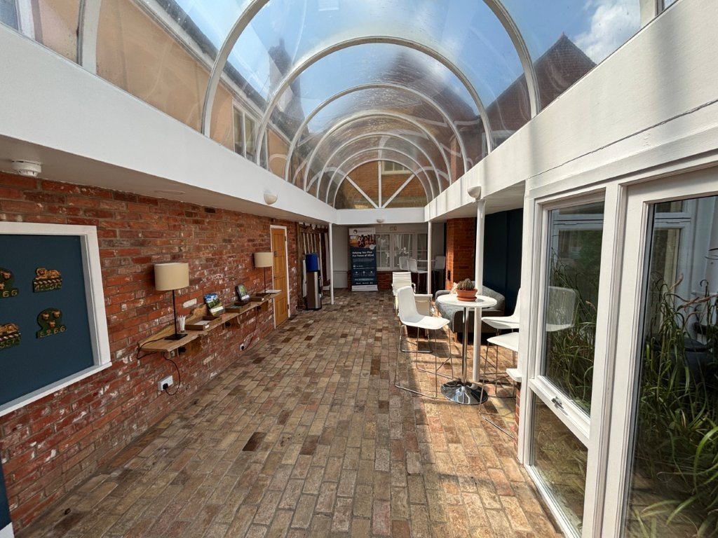 Investment in Hadleigh - photo 2