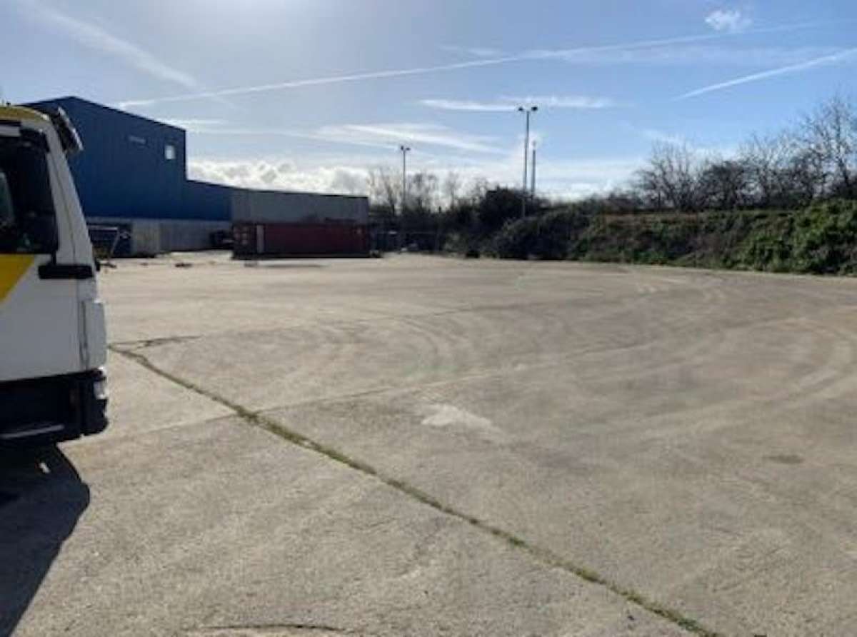 Land in Barking - photo 2