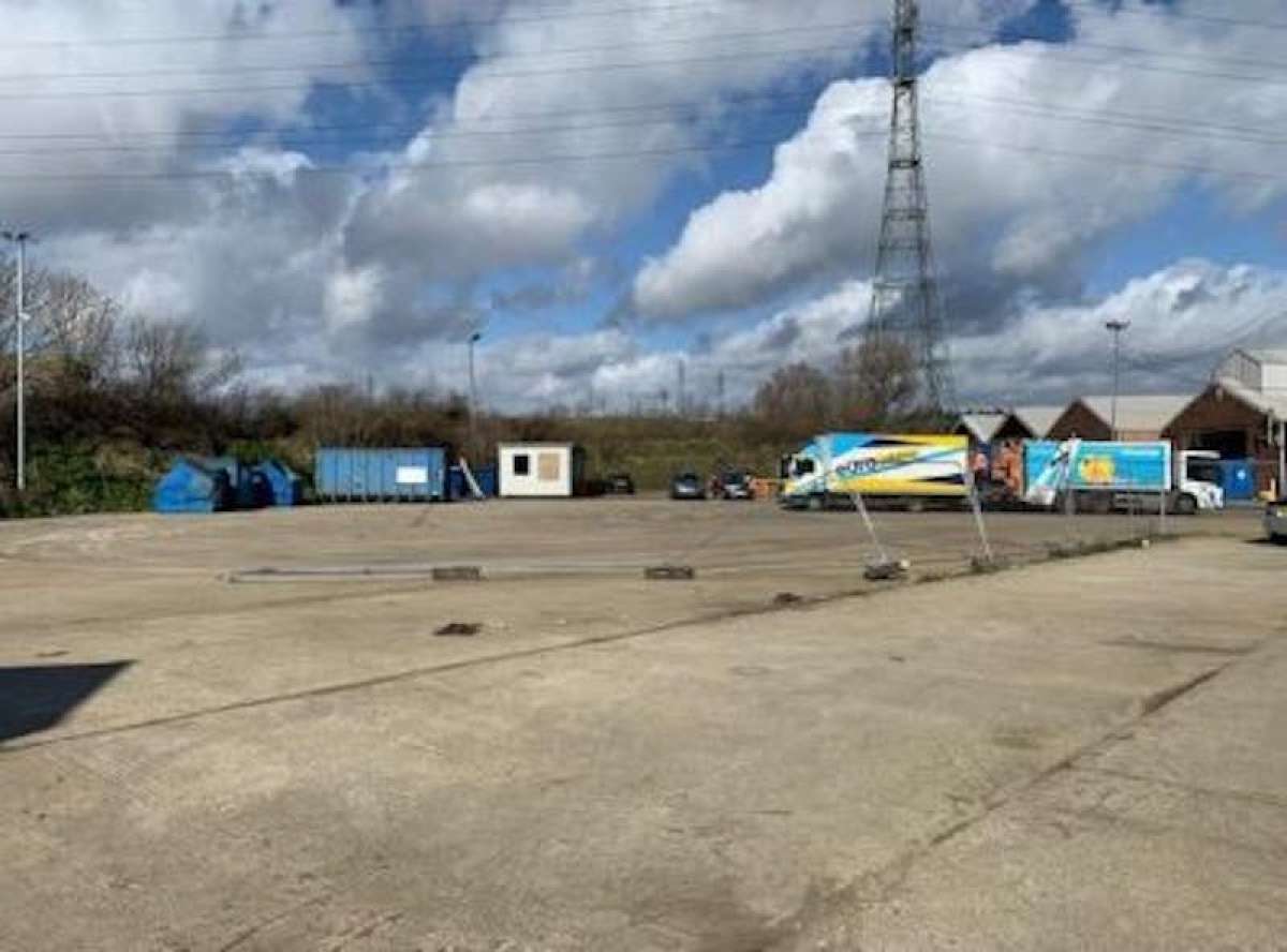 Land in Barking - photo 3