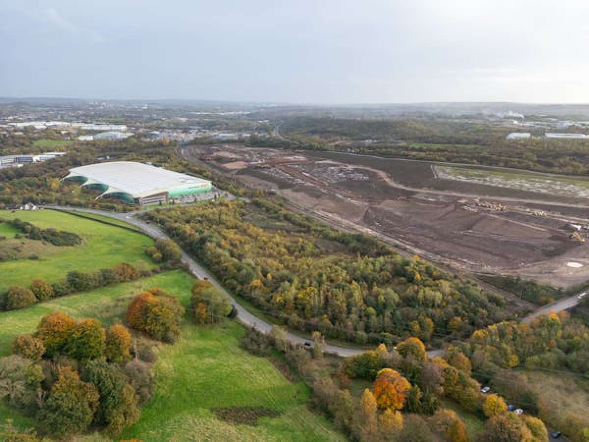 Land in Newcastle under Lyme - photo 3