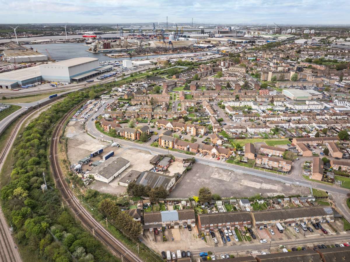 Land in Tilbury - photo 4