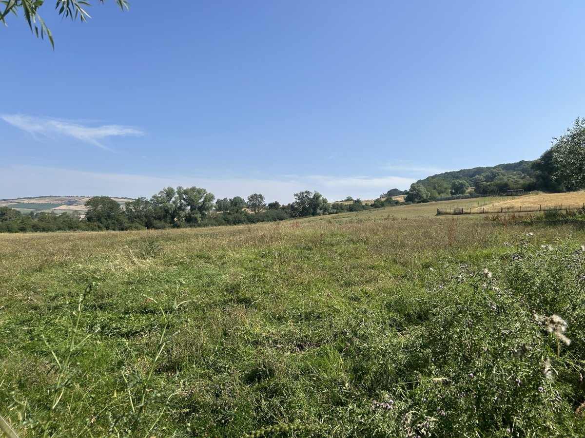 Land in Cheltenham
