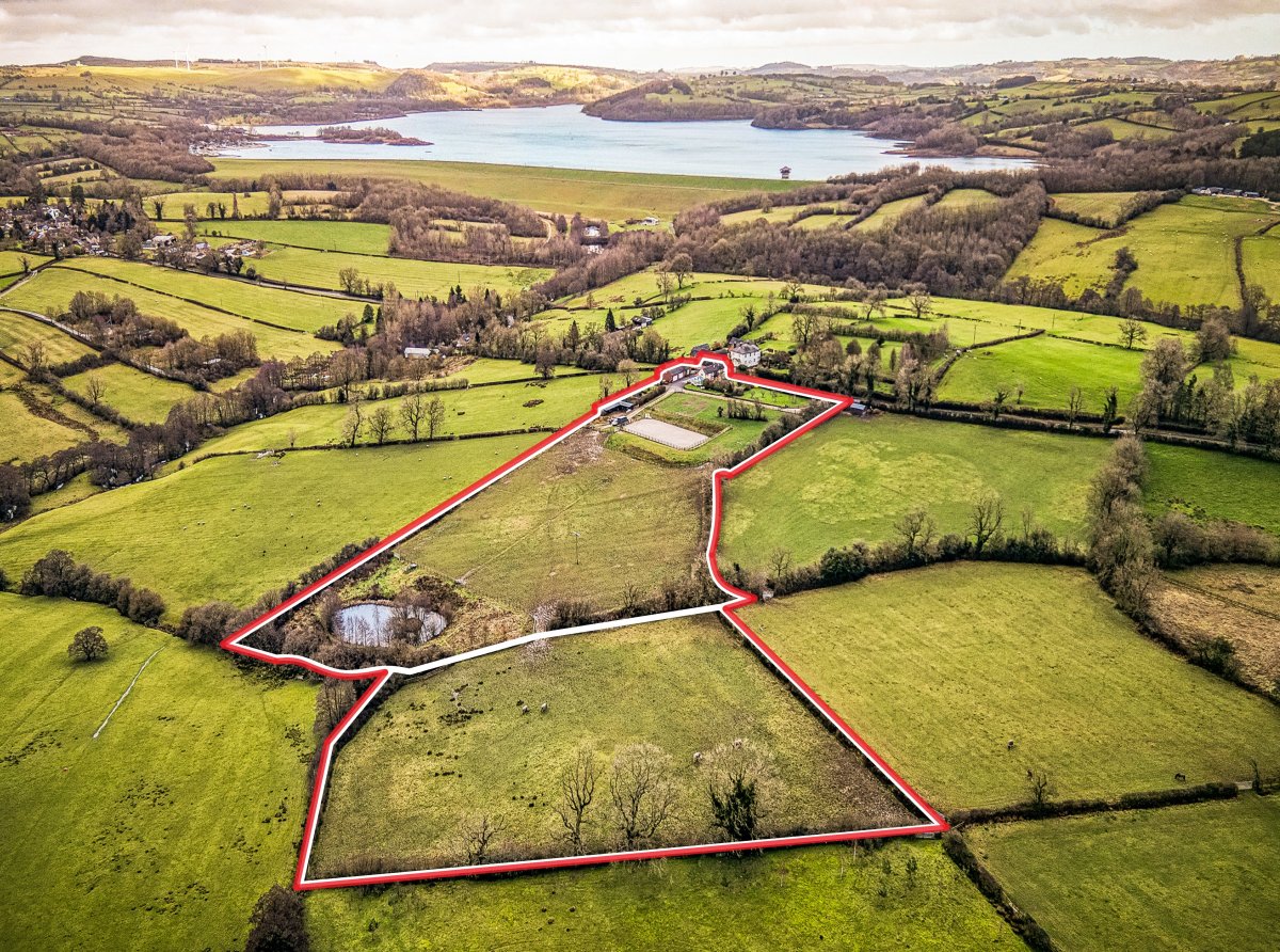 Land in Hognaston