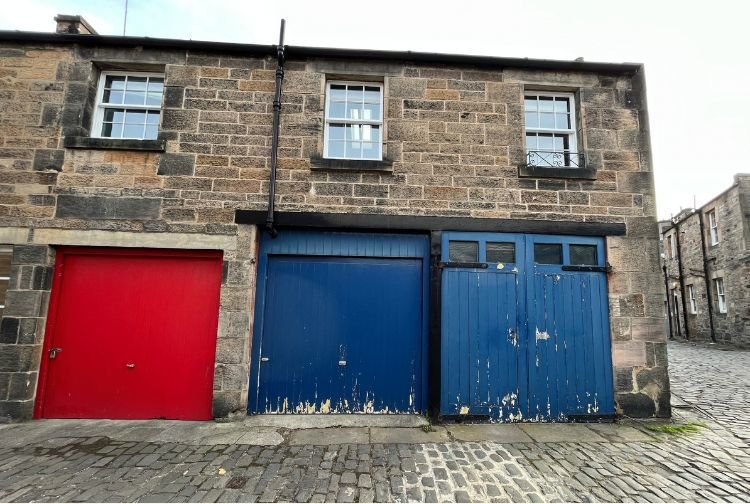 Land in Edinburgh