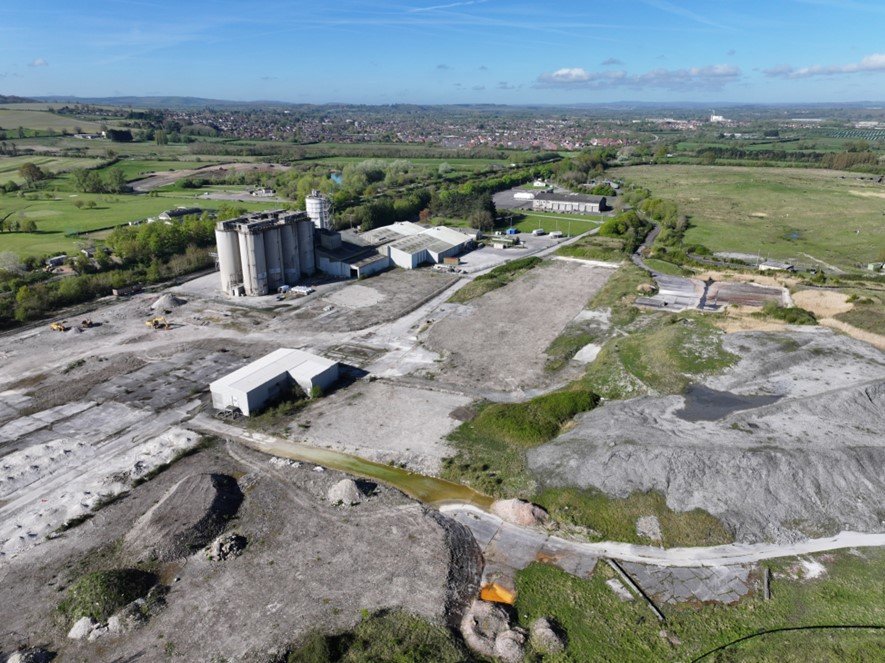 Land in Westbury