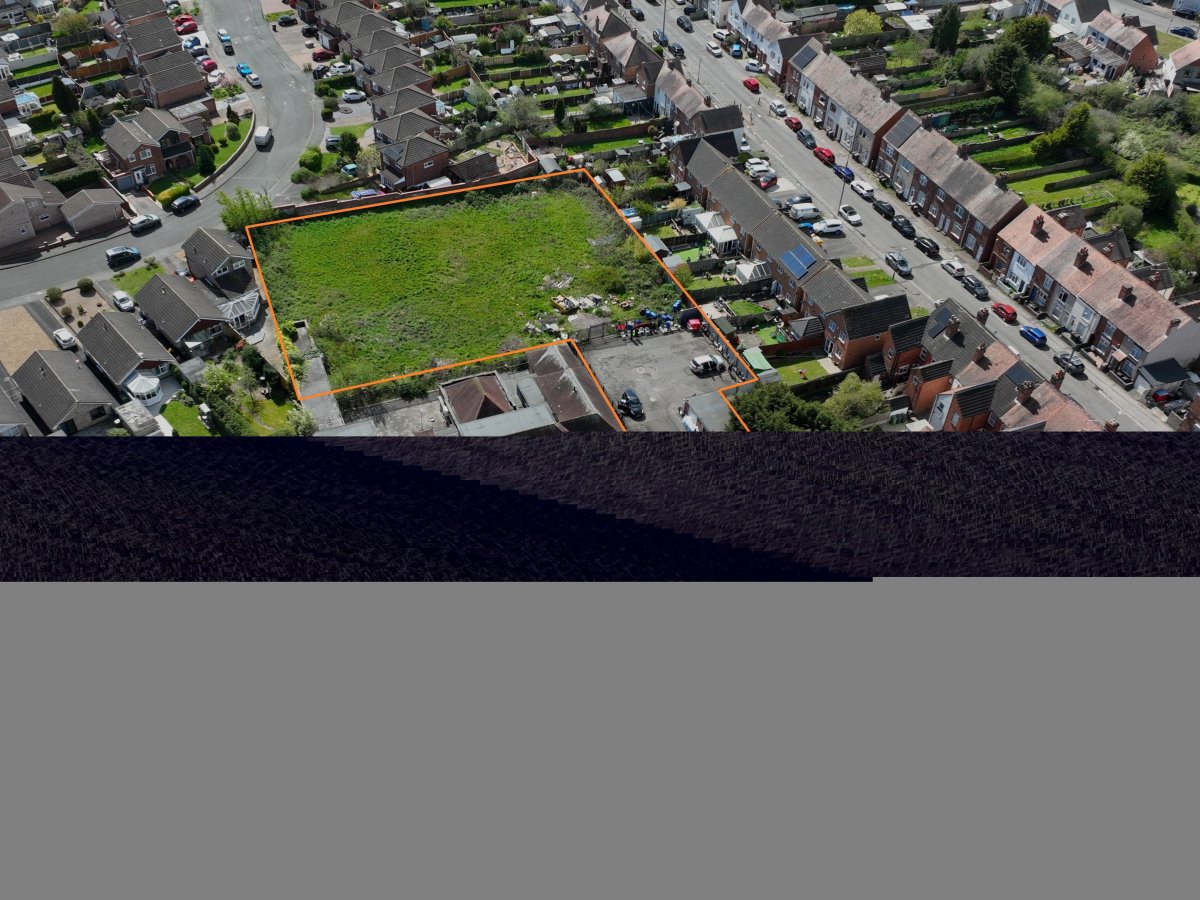 Land in Nuneaton