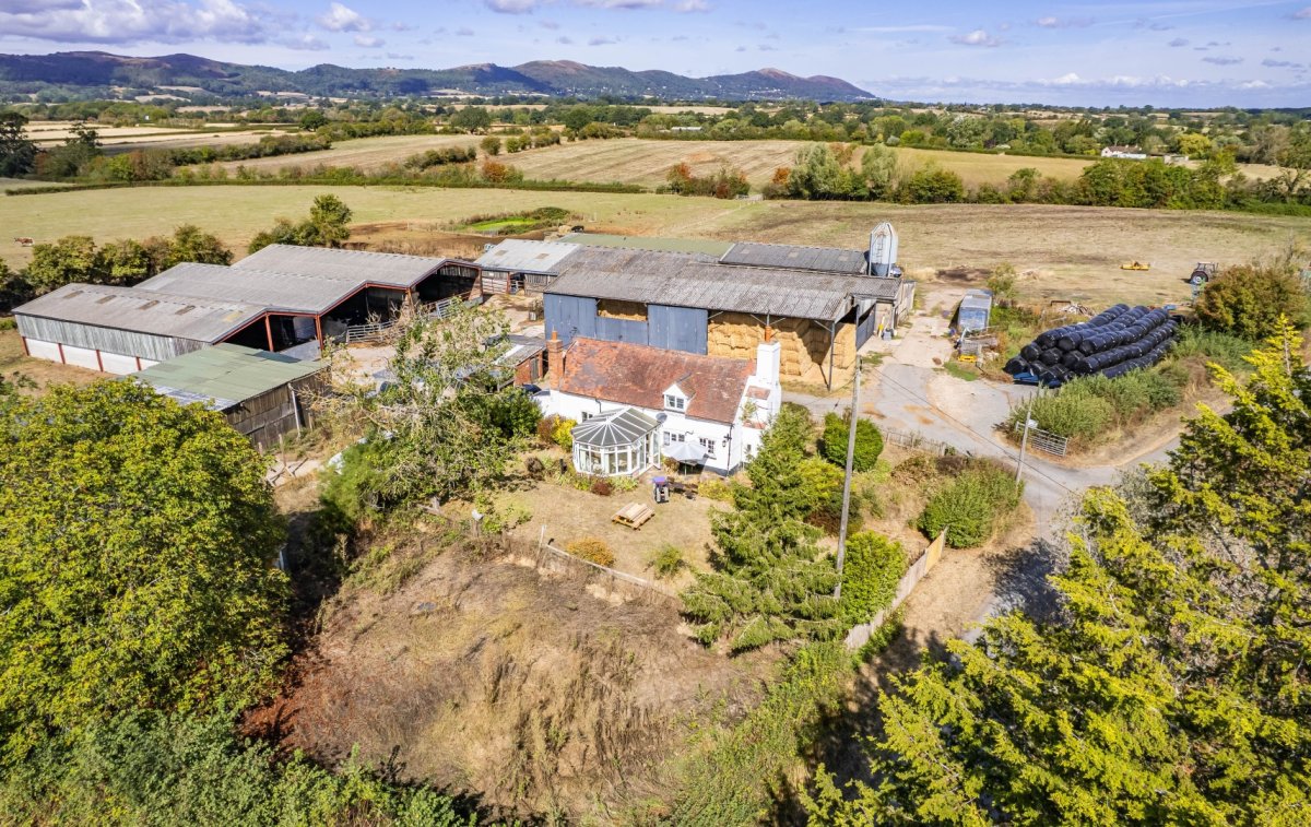 Land in Castlemorton - photo 4
