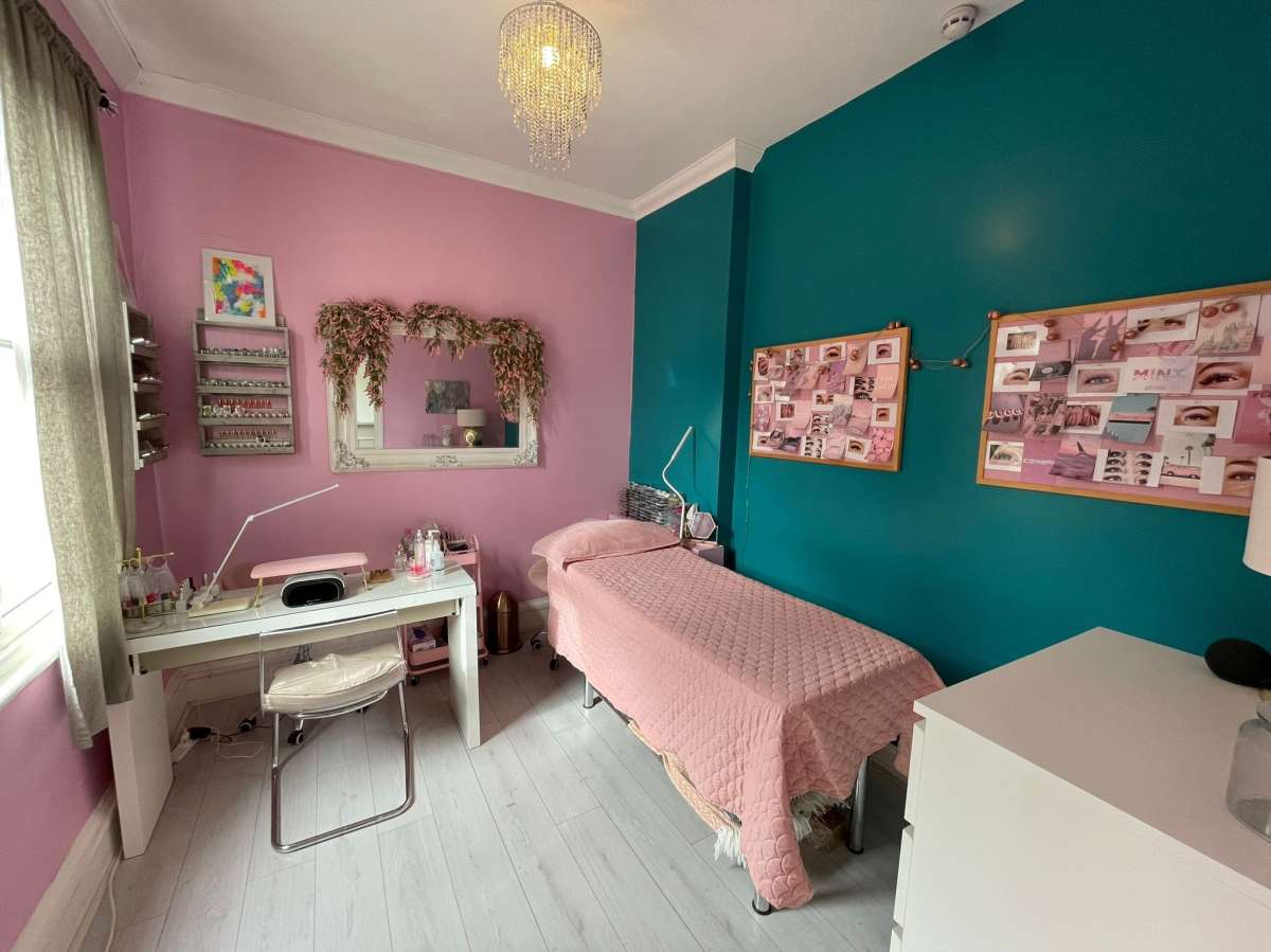 Office in Hinckley - photo 3