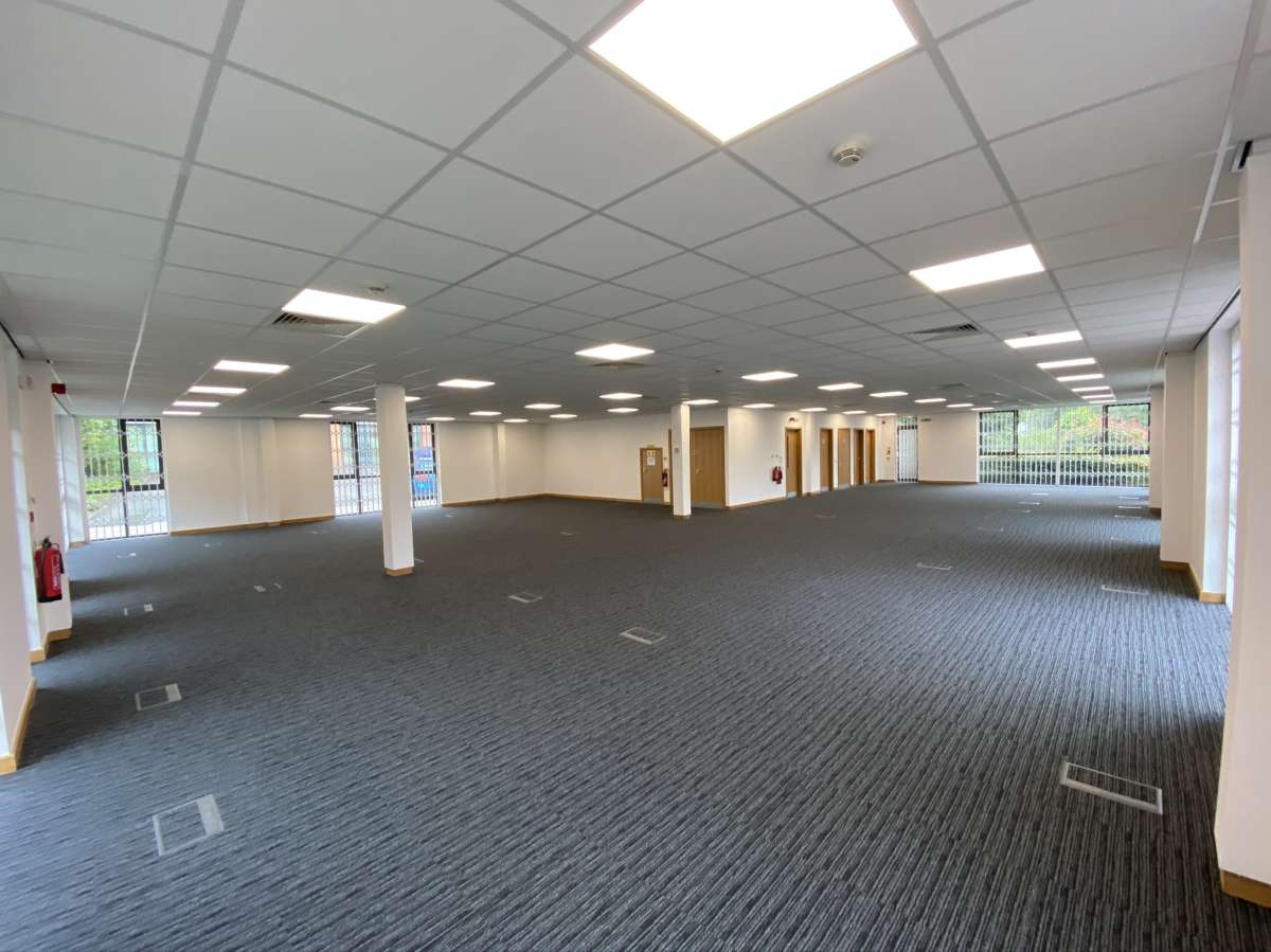 Office in Sheffield - photo 3