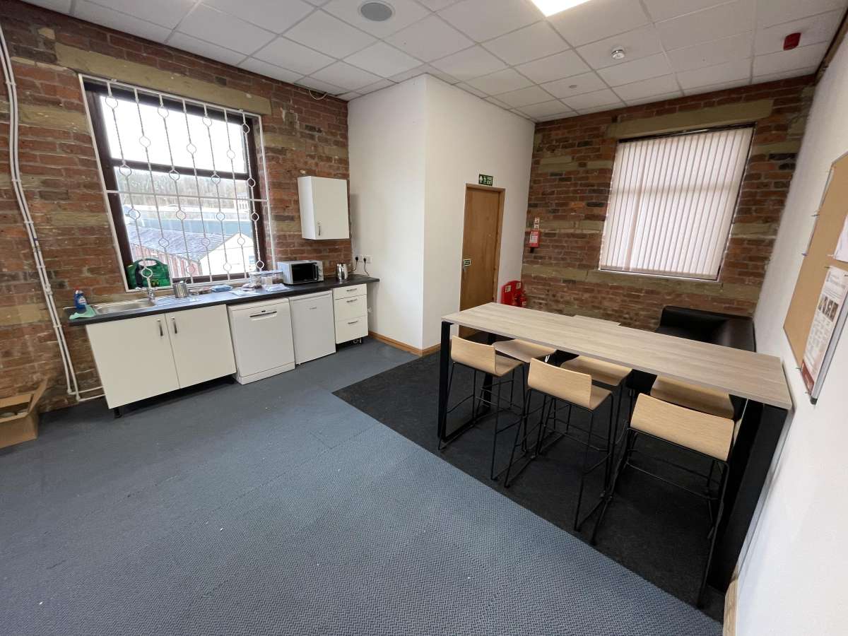 Office in Halifax - photo 2