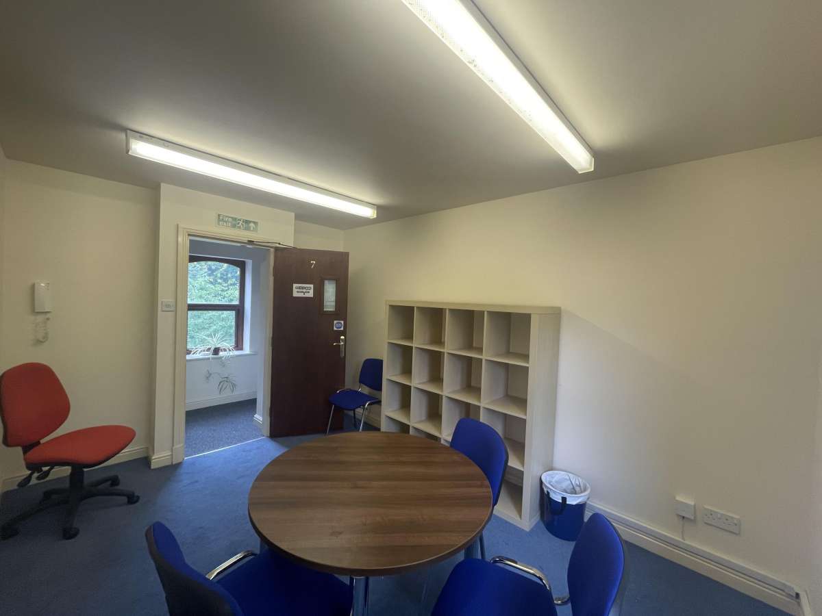 Office in Hebden Bridge - photo 3