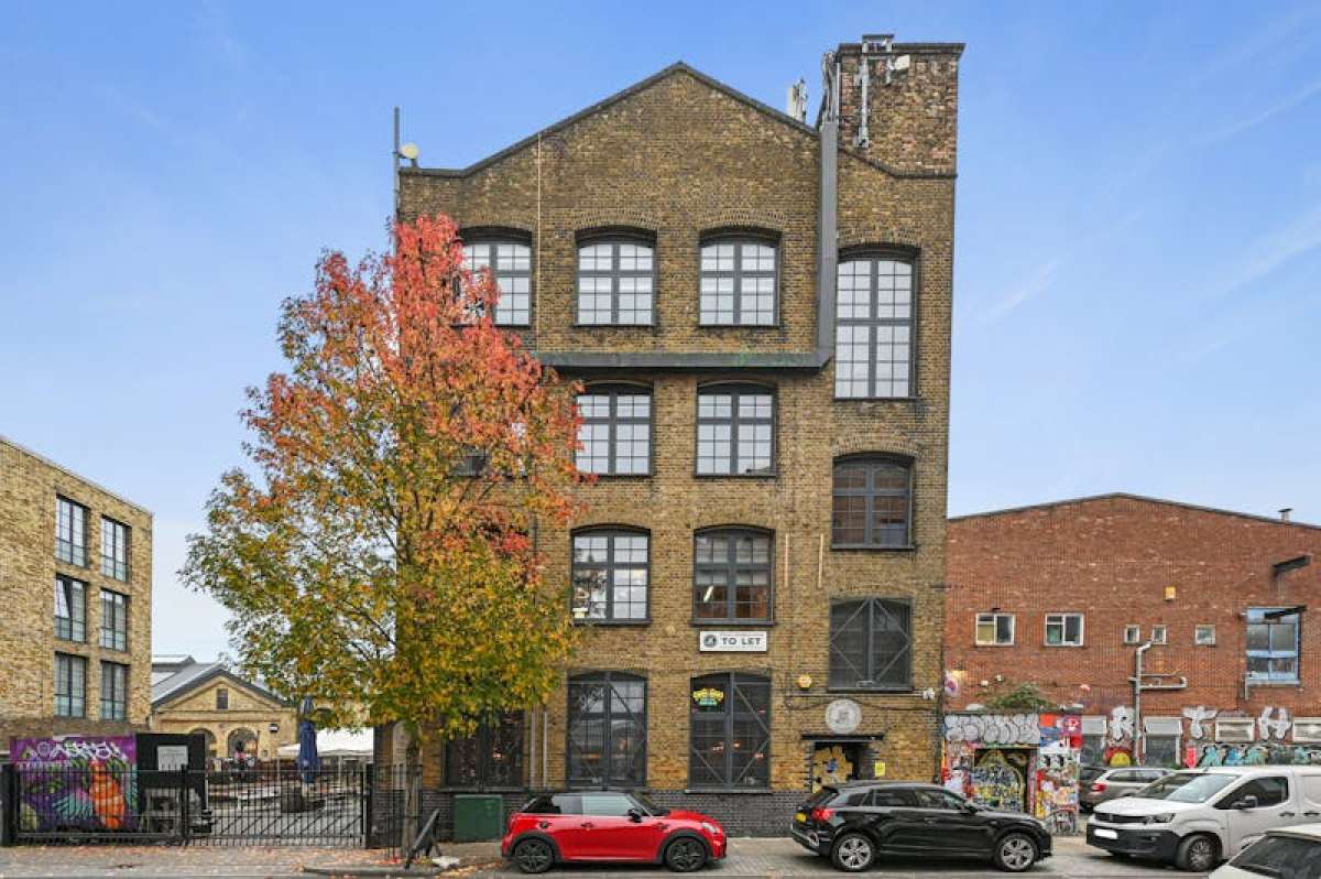 Office in London - photo 2