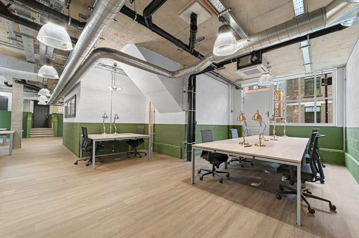 Office in London - photo 3