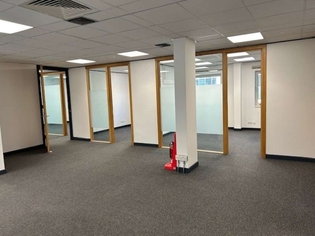 Office in London - photo 3