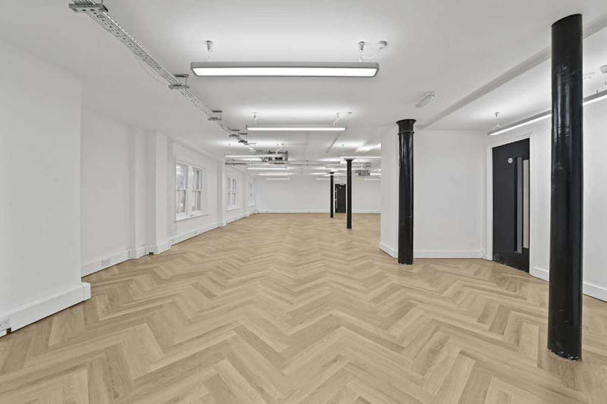 Office in London - photo 3