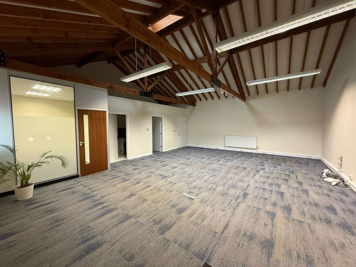 Office in Rearsby - photo 2