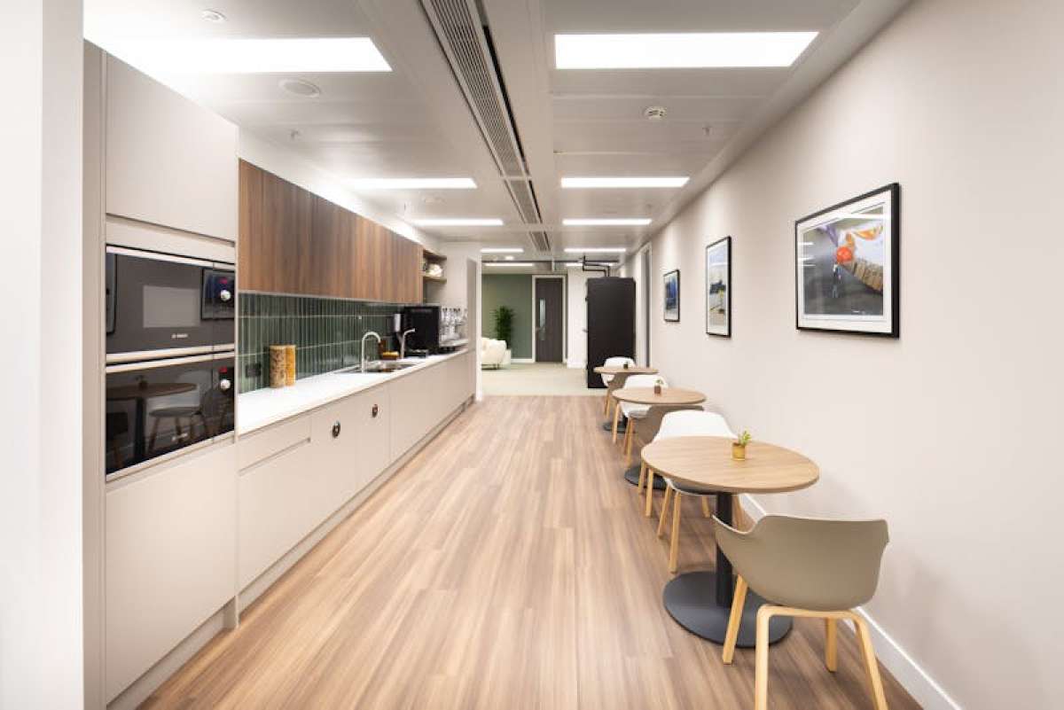 Office in London - photo 3