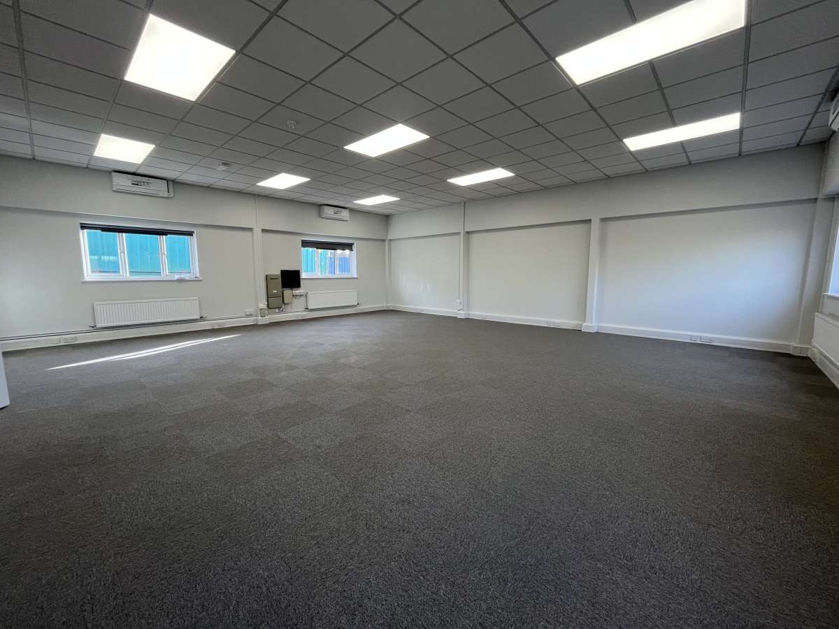 Office in Felixstowe - photo 4