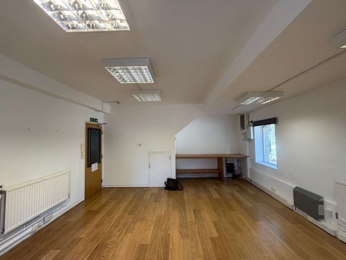 Office in Bath - photo 3