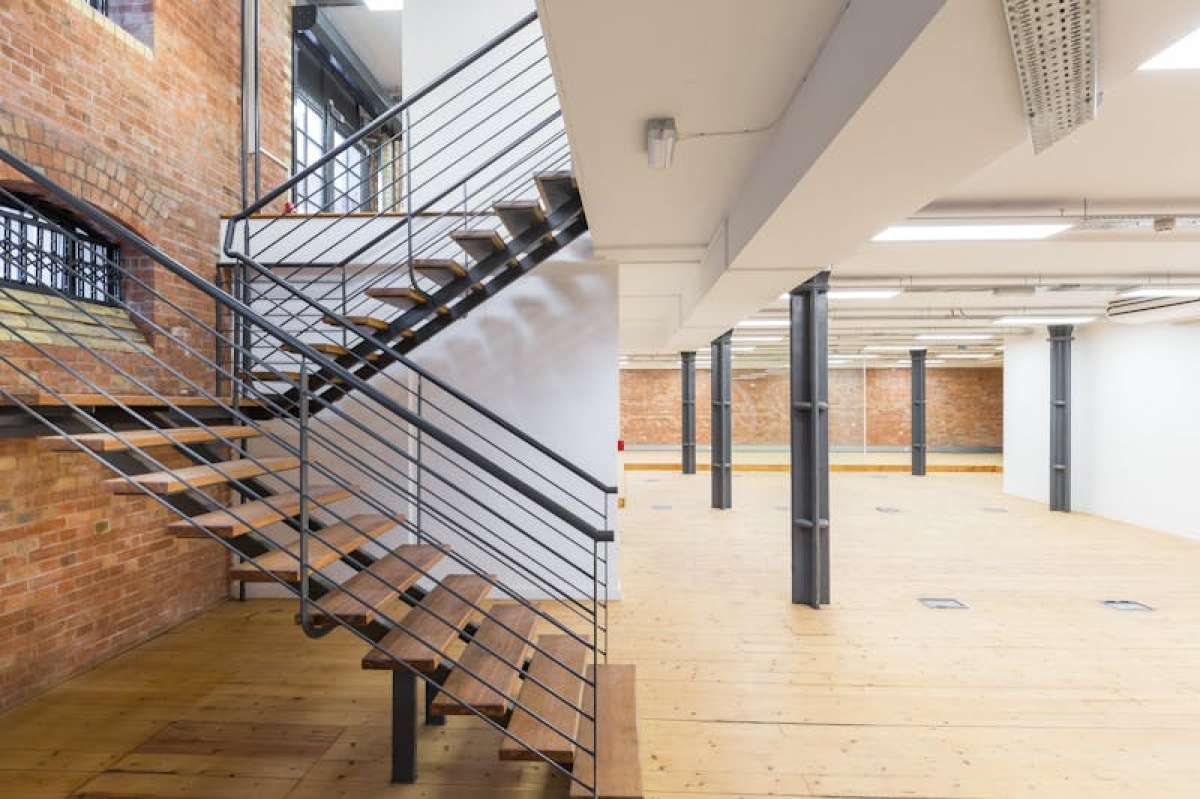 Office in London - photo 4